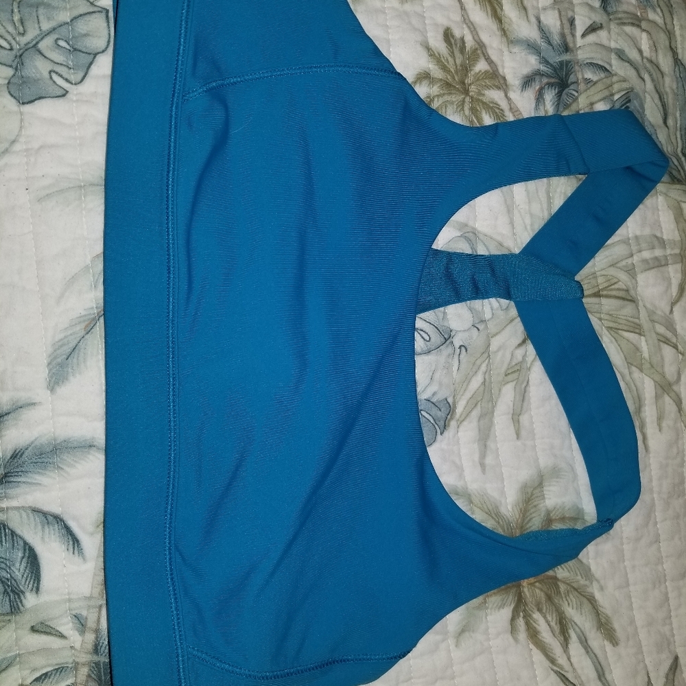 Lululemon high impact sports bra